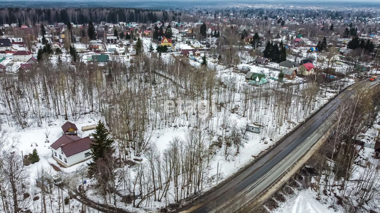 Купить загородную недвижимость в деревне Верхние Осельки Всеволожского  района, продажа загородной недвижимости - база объявлений Циан. Найдено 15  объявлений