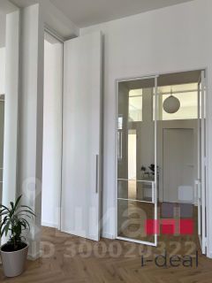 4-комн.кв., 150 м², этаж 4