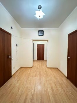 2-комн.кв., 60 м², этаж 4