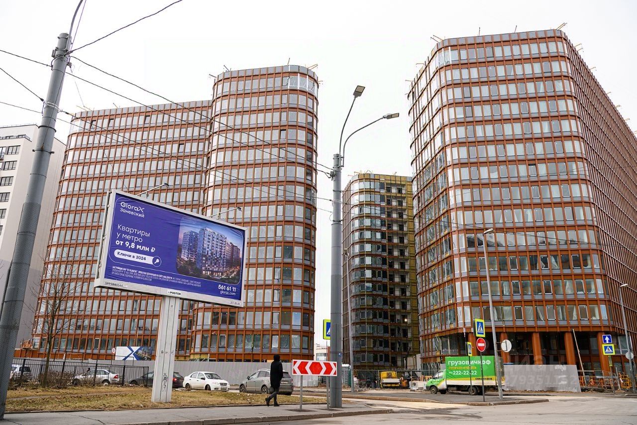 Продаю апартаменты-студию 32,9м² Санкт-Петербург, Глоракс Заневский жилой  комплекс - база ЦИАН, объявление 279351152