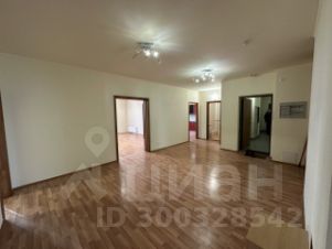 4-комн.кв., 172 м², этаж 6