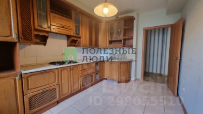 2-комн.кв., 72 м², этаж 2