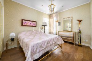 4-комн.кв., 150 м², этаж 2