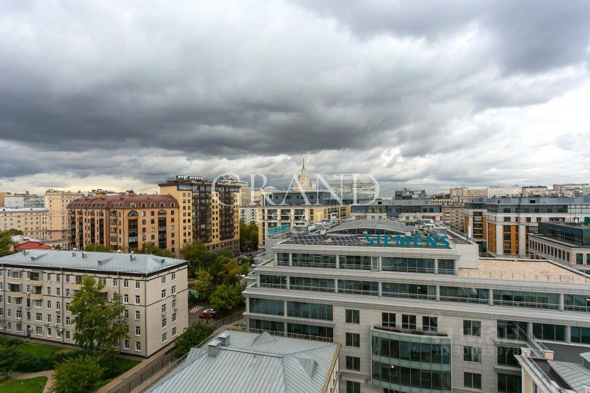 Купить квартиру со свободной планировкой вторичка в переулке Климентовский  в Москве, продажа квартир со свободной планировкой на вторичном рынке.  Найдено 1 объявление.