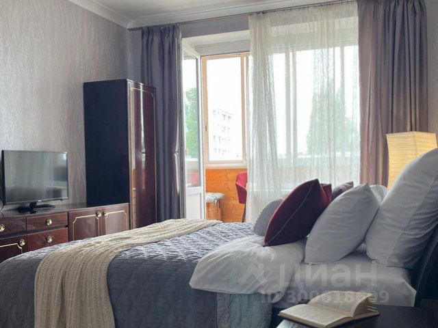 2-комн. апарт., 72 м², 1/1 этаж