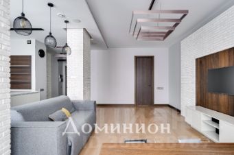 4-комн.кв., 140 м², этаж 3