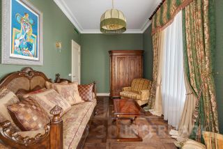 5-комн.кв., 175 м², этаж 3