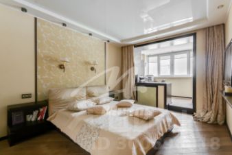 3-комн.кв., 105 м², этаж 2