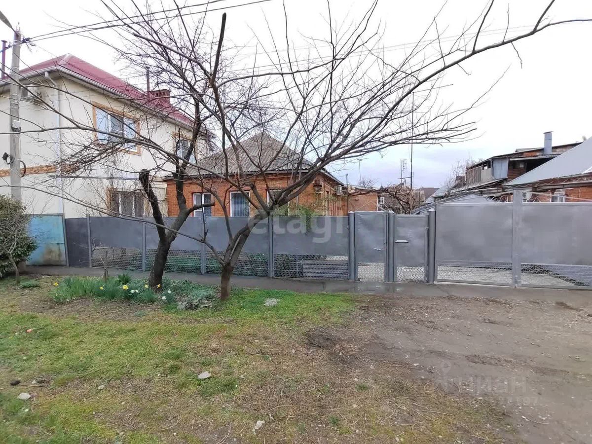 Купить дом на улице Славянская в микрорайоне Славянский в городе Краснодар,  продажа домов - база объявлений Циан. Найдено 1 объявление