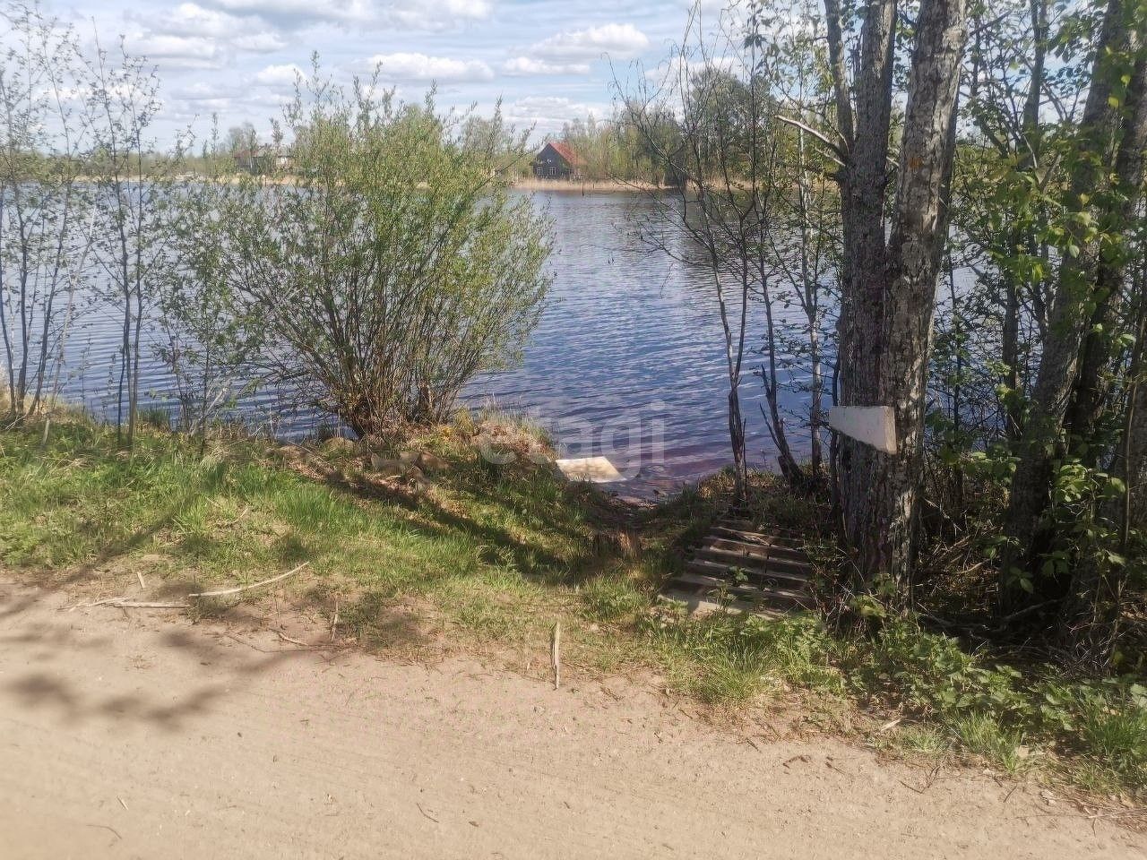 Купить загородную недвижимость в поселке Свирица Волховского района,  продажа загородной недвижимости - база объявлений Циан. Найдено 9 объявлений