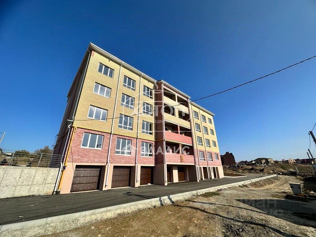 Продаю однокомнатную квартиру 42,5м² ул. Аккочкарова, 32, Элиста, Калмыкия  респ. - база ЦИАН, объявление 301258742