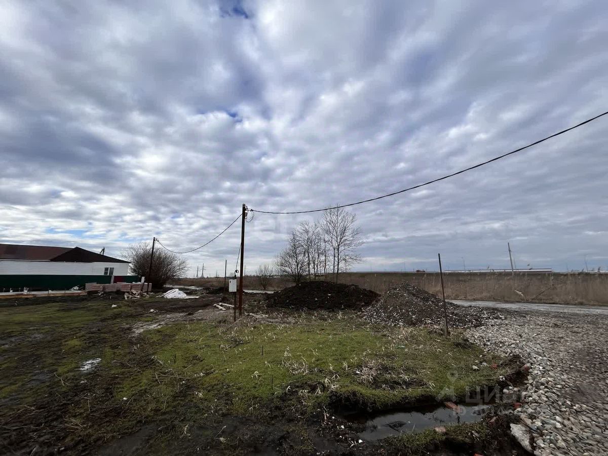 Купить загородную недвижимость на улице Димитрова в поселке городского типа  Ильский в городском поселении Ильское, продажа загородной недвижимости -  база объявлений Циан. Найдено 2 объявления