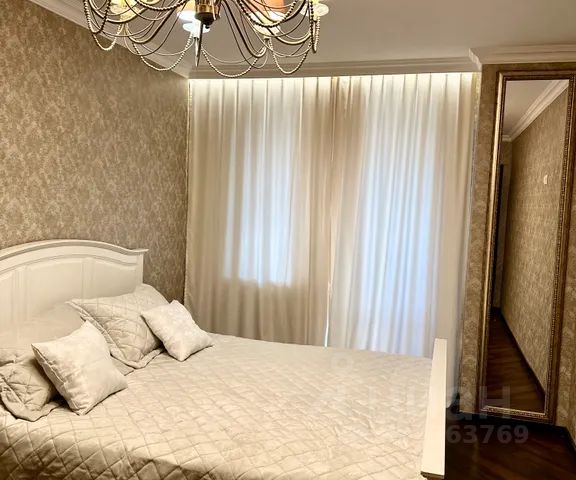 2-комн., 69 м², 8/10 этаж