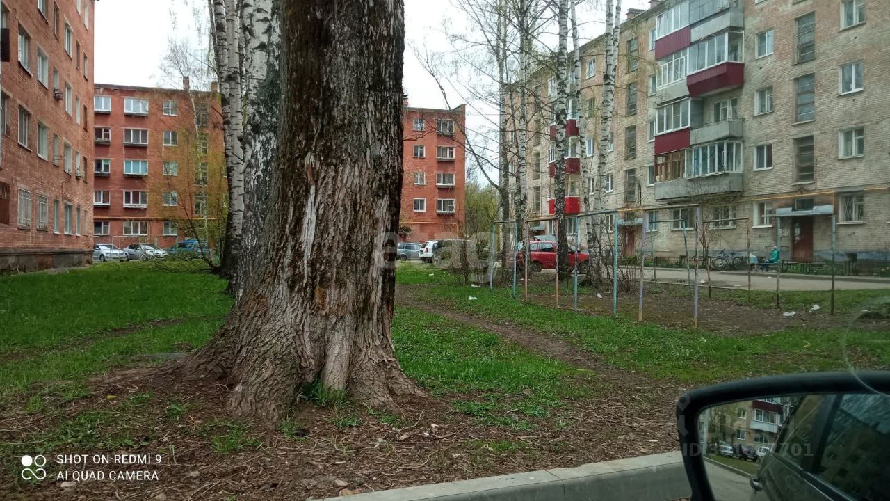 Купить квартиру рядом со школой на улице Энгельса в городе Глазов. Найдено  1 объявление.