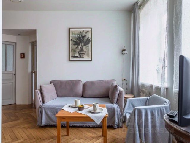 1-комн., 56 м², 1/1 этаж