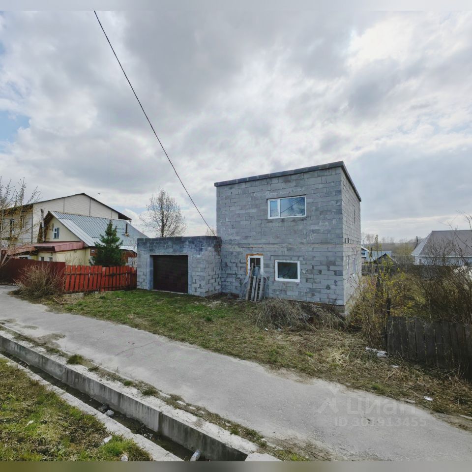 Купить дом на улице Большевистская в микрорайоне Семино в городе Березники,  продажа домов - база объявлений Циан. Найдено 2 объявления