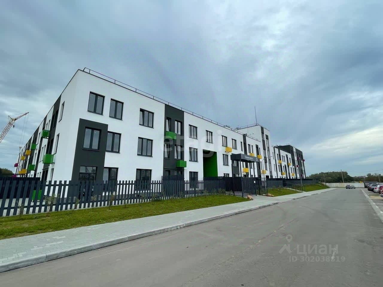 Продажа трехкомнатной квартиры 79,1м² ул. Белые Росы, 3, Калуга, Калужская  область - база ЦИАН, объявление 302038819