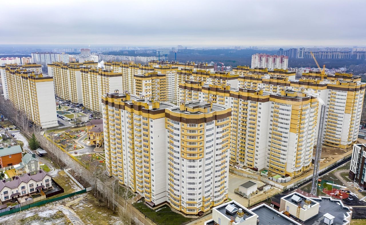 Купить квартиру в ЖК Спутник в Воронеже от застройщика, официальный сайт  жилого комплекса Спутник, цены на квартиры, планировки. Найдено 53  объявления.