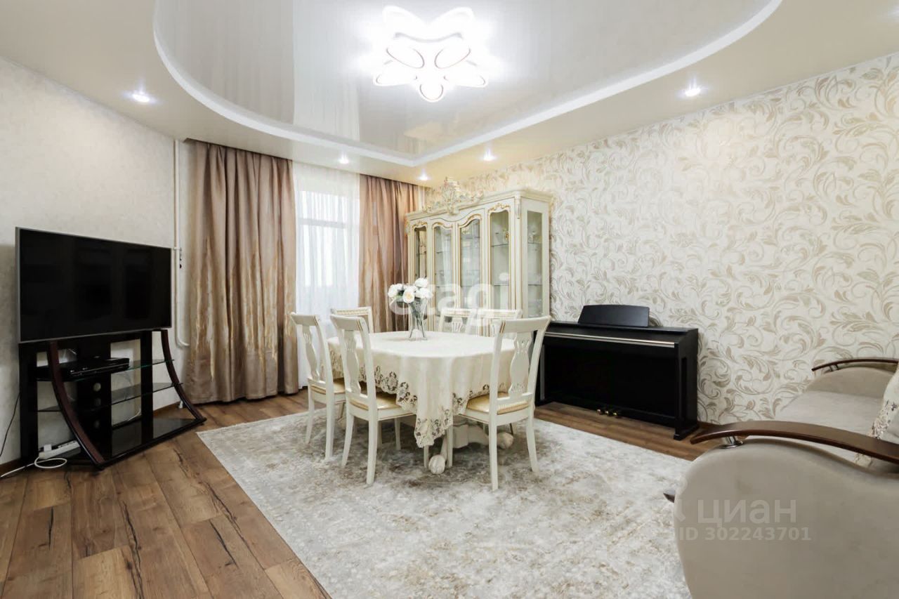 Продажа трехкомнатной квартиры 92,6м² ул. Маршала Говорова, 12к1,  Санкт-Петербург, м. Кировский завод - база ЦИАН, объявление 302243701