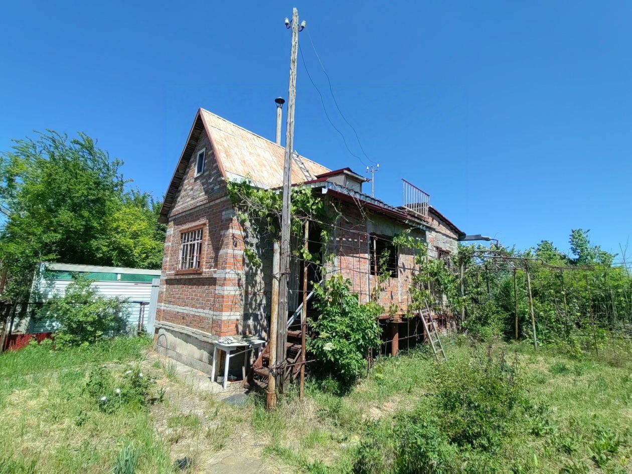 Купить дом до 1 млн рублей в Батайске. Найдено 13 объявлений.