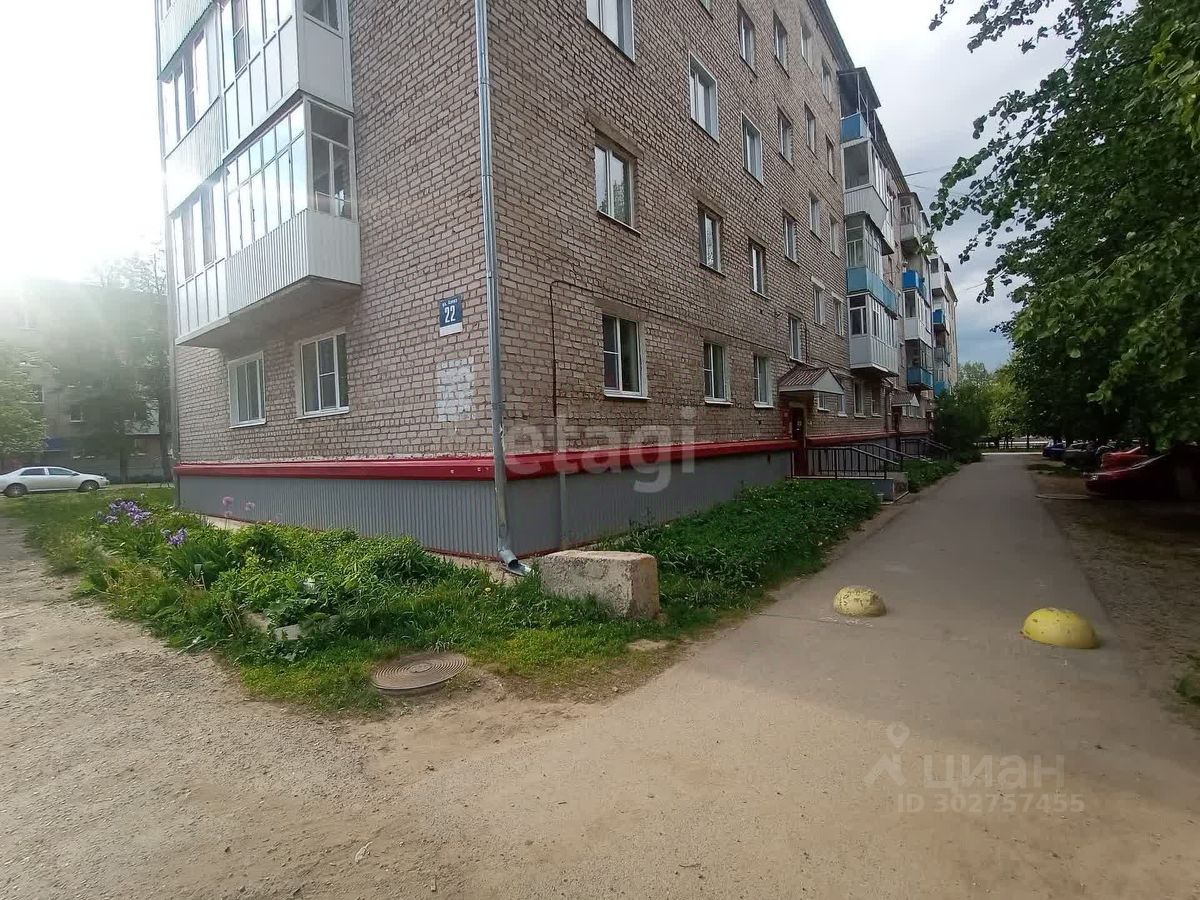 Продаю двухкомнатную квартиру 42,4м² ул. Азина, 22, Можга, Удмуртская  респ., Можгинский район - база ЦИАН, объявление 302757455