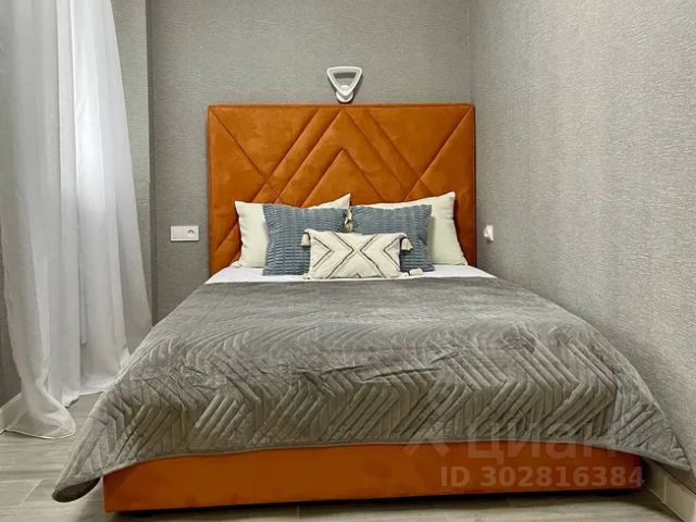 1-комн., 42 м², 2/24 этаж