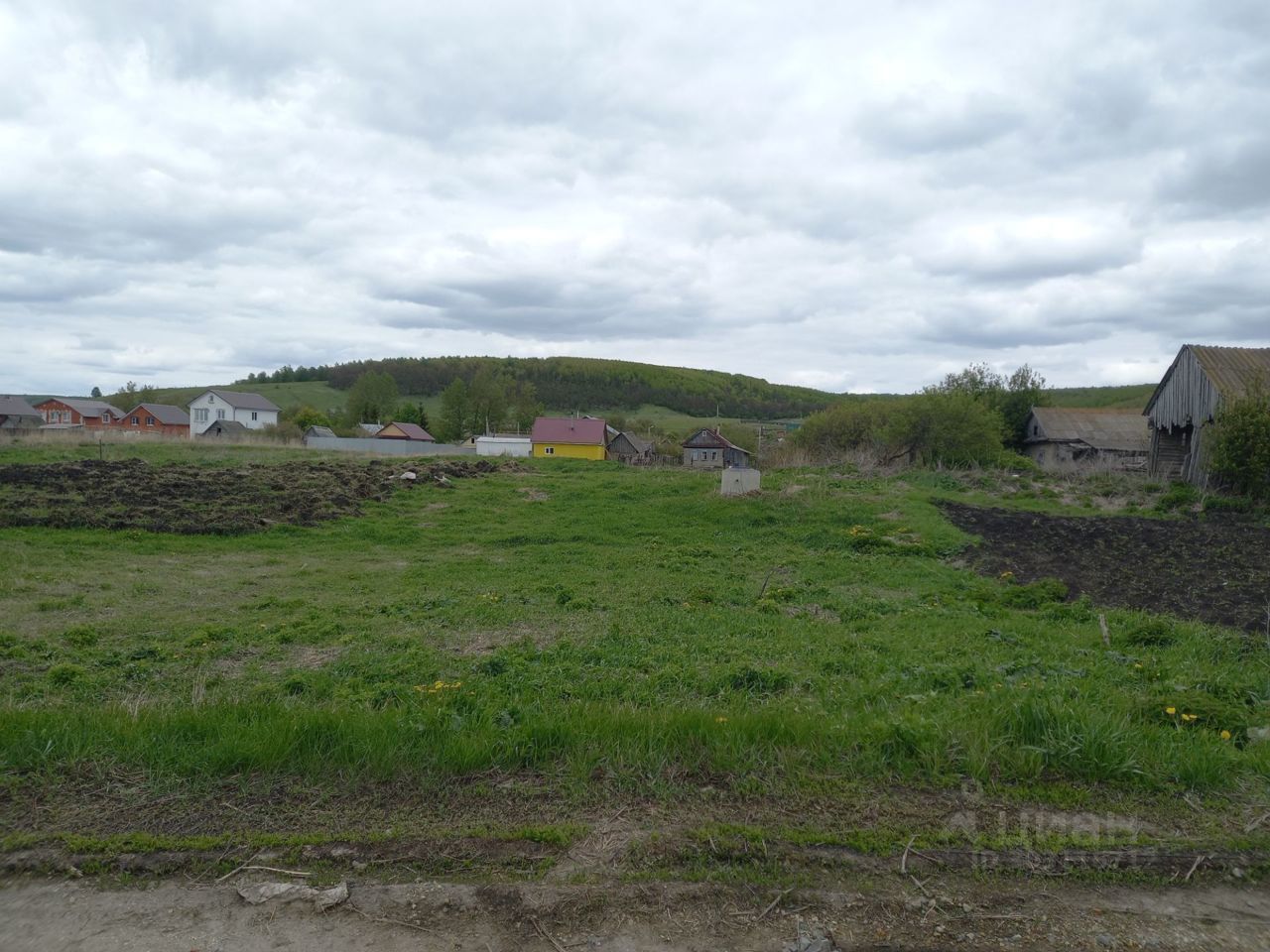 Купить загородную недвижимость на улице Молодежная в селе Подлесная Тавла,  продажа загородной недвижимости - база объявлений Циан. Найдено 1 объявление