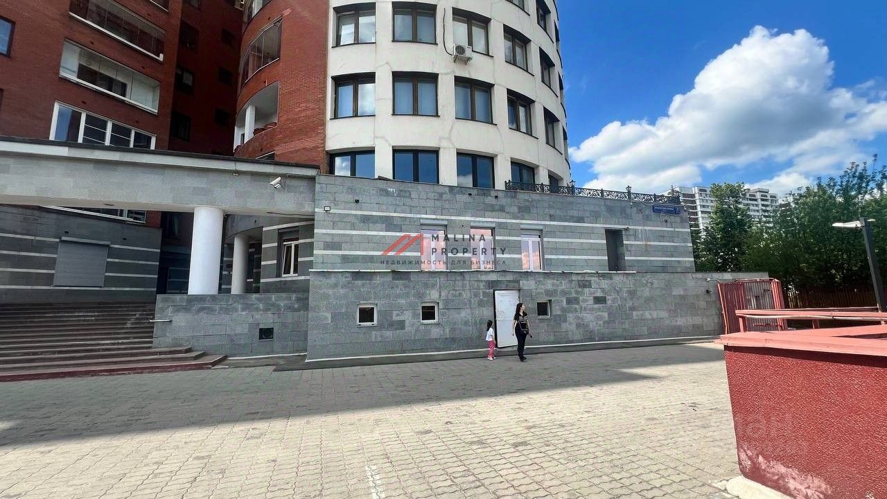 Торговая площадь, р-н Крылатское