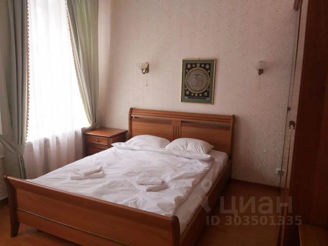 2-комн., 70 м², 3/5 этаж