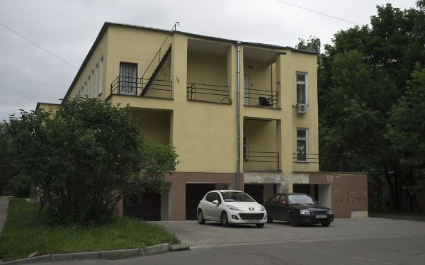 Офисное здание на ул. Марии Поливановой, 9