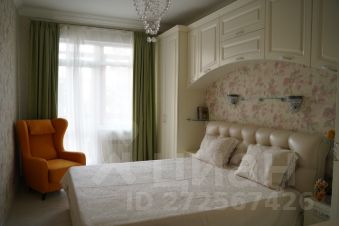 3-комн.кв., 90 м², этаж 3