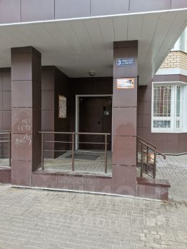 2-комн.кв., 64 м², этаж 14