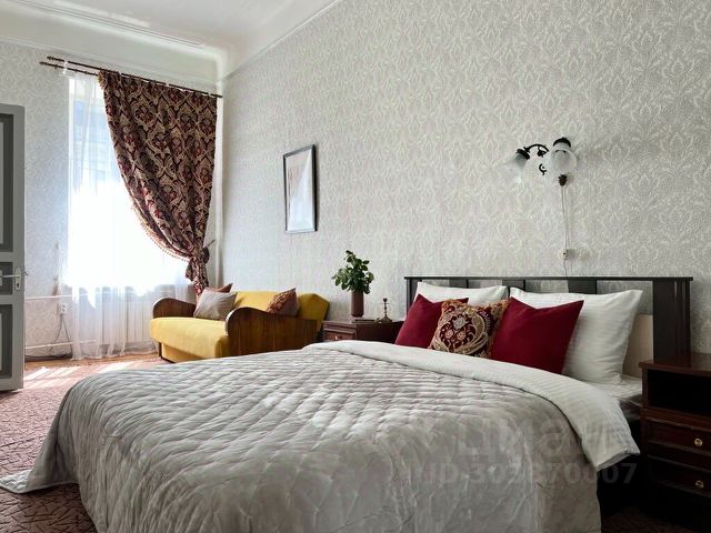 3-комн., 100 м², 1/1 этаж