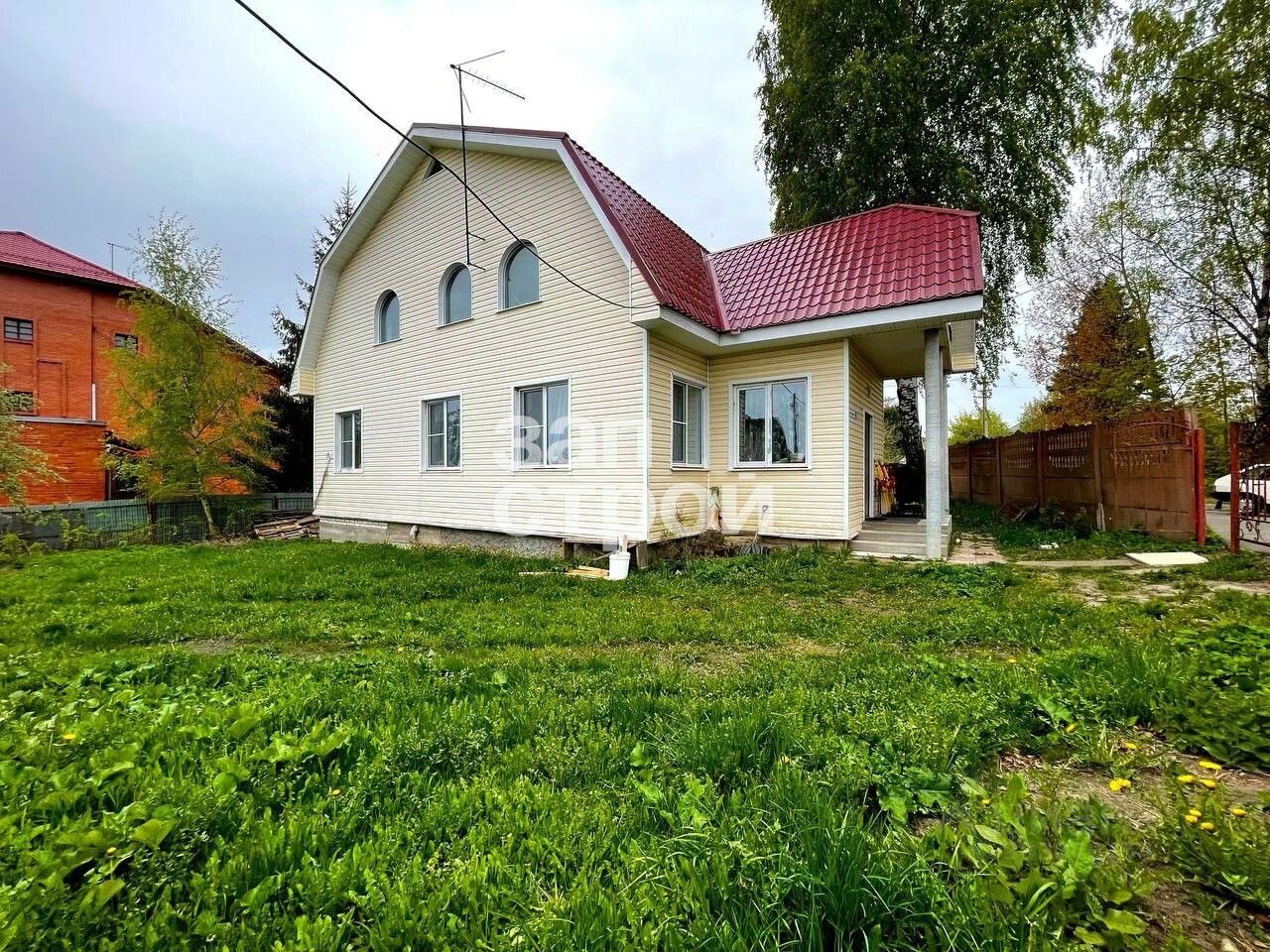 Продается2-этажныйдом,240м²