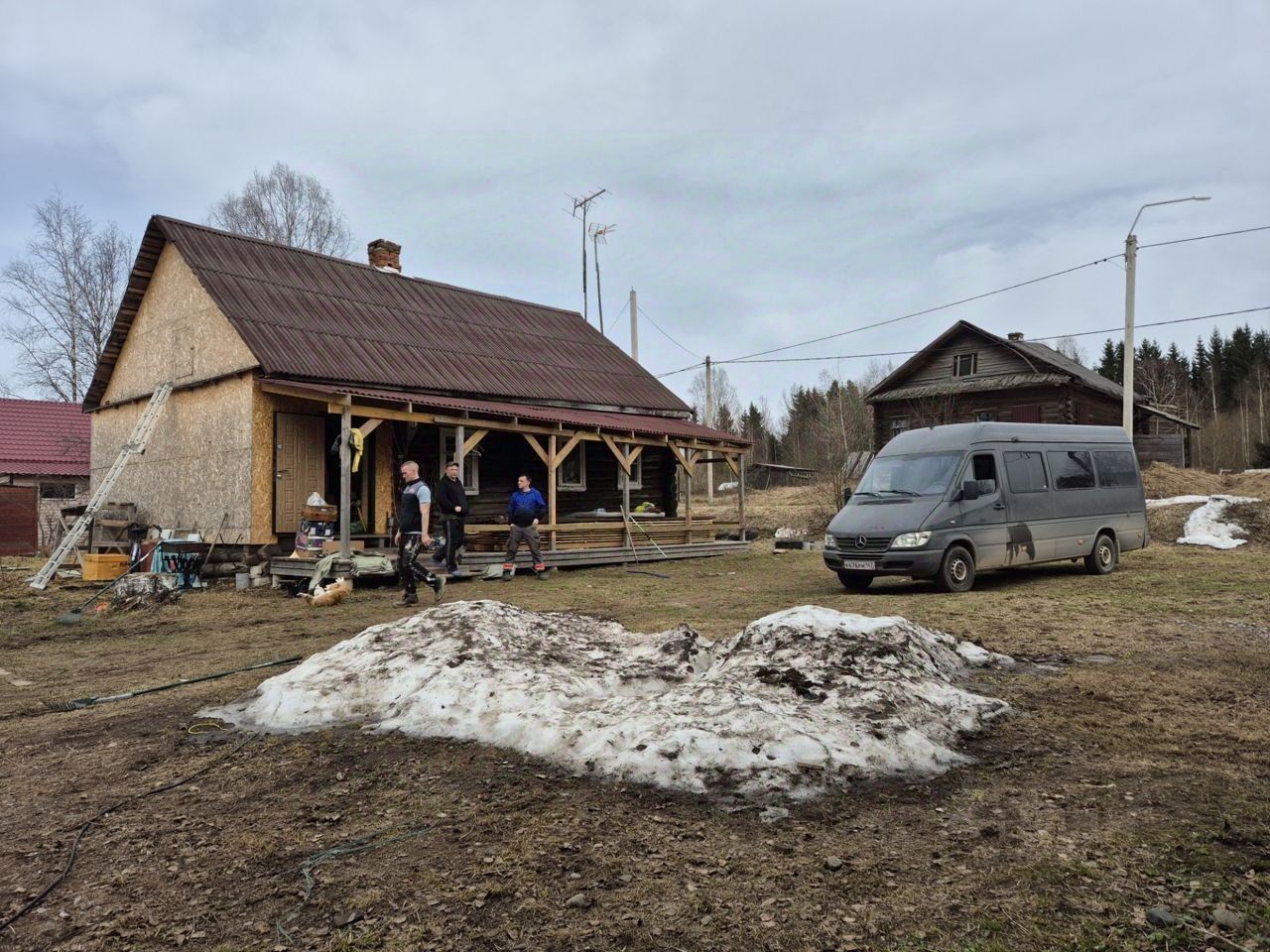 Продажа дома 21сот. ул. Народная, 27, Ленинградская область, Тихвинский  район, Ганьковское с/пос, Еремина Гора деревня - база ЦИАН, объявление  303914278