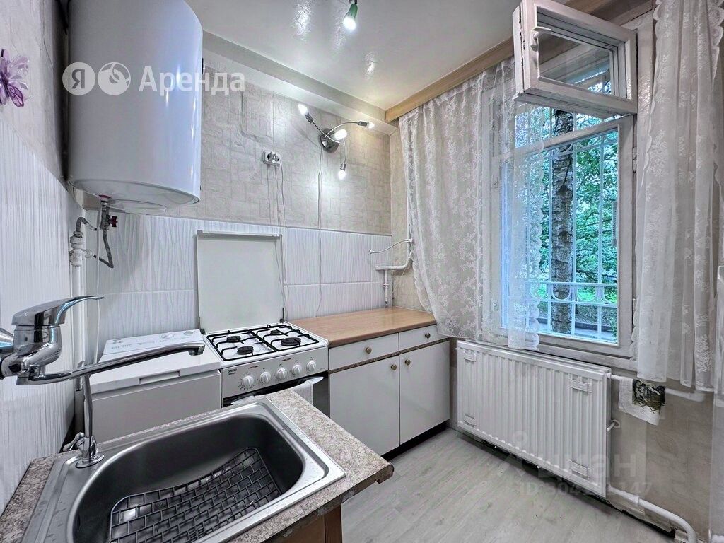 Снять четырехкомнатную квартиру 50м² ул. Танкиста Хрустицкого, 23,  Санкт-Петербург, м. Проспект Ветеранов - база ЦИАН, объявление 304191147