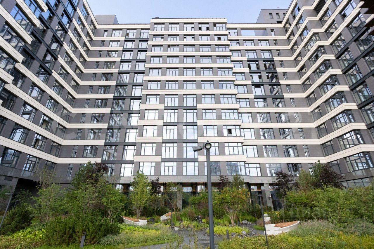 Продается5-комн.квартира,195,1м²