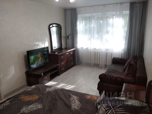 2-комн., 42 м², 1/5 этаж