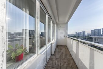 2-комн.кв., 57 м², этаж 8