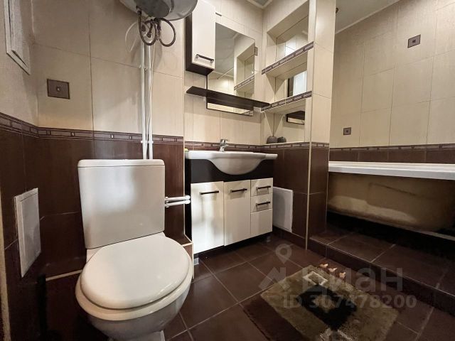 2-комн., 65 м², 8/10 этаж
