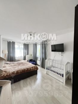 3-комн.кв., 79 м², этаж 3