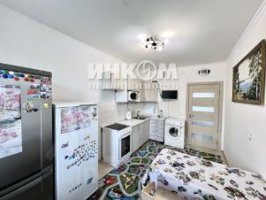 3-комн.кв., 79 м², этаж 3