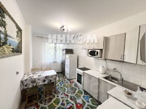 3-комн.кв., 79 м², этаж 3