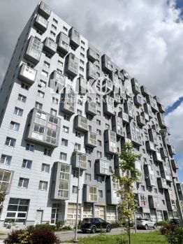 3-комн.кв., 79 м², этаж 3