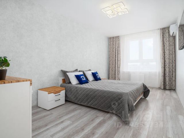 2-комн., 70 м², 16/25 этаж