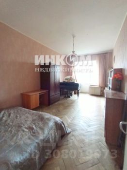 3-комн.кв., 82 м², этаж 8