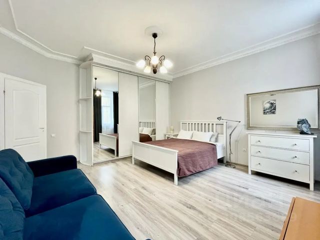 3-комн., 130 м², 1/1 этаж