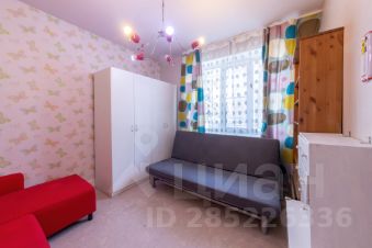 3-комн.кв., 77 м², этаж 1