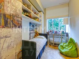 5-комн.кв., 175 м², этаж 2