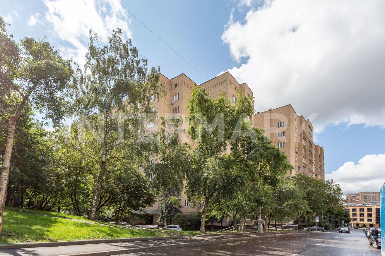 Продается3-комн.квартира,125,4м²